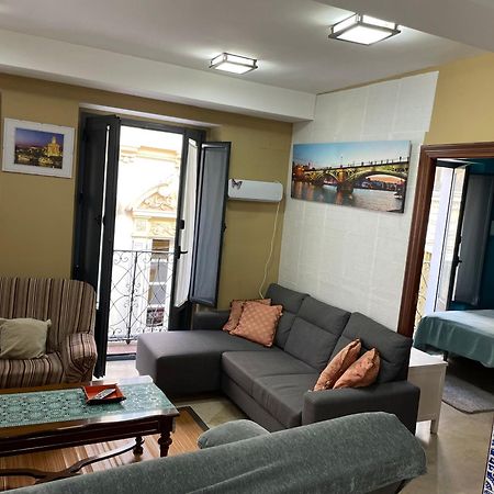 Duplex Sagasta Apartamentos-Sagasta إشبيلية المظهر الخارجي الصورة